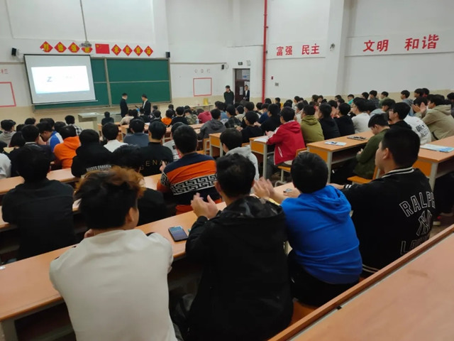 中通供应链管理有限公司卓鼎专场招聘会顺利举行